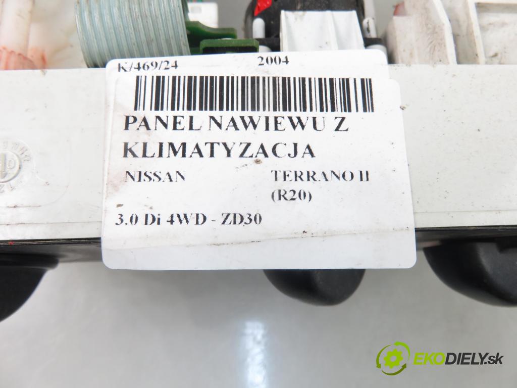 NISSAN TERRANO II (R20) TERENOWY 2004 0,00 3.0 Di 4WD - ZD30 2953,00 Panel kúrenia KLIMATIZACE: EG08136701