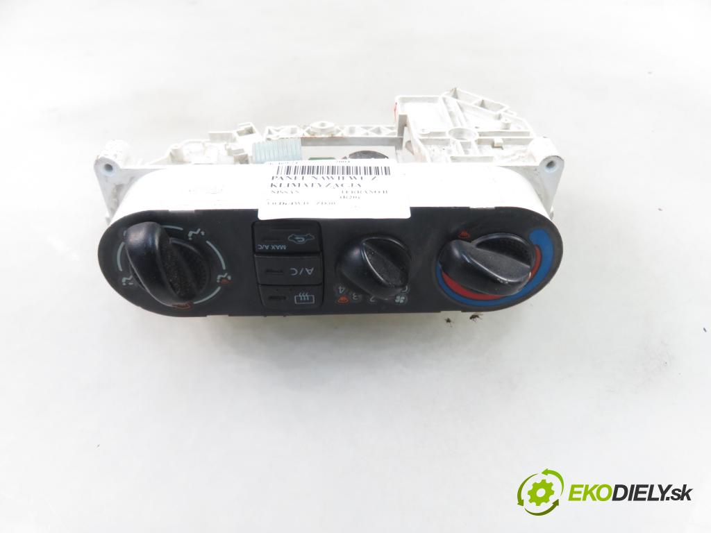 NISSAN TERRANO II (R20) TERENOWY 2004 0,00 3.0 Di 4WD - ZD30 2953,00 Panel kúrenia KLIMATIZACE: EG08136701