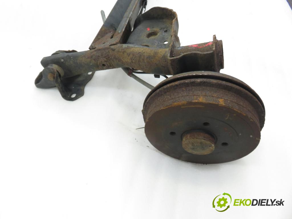 RENAULT TWINGO II (CN0_) HB 2008 47,00 1.5 dCi (CN0E) - K9K 740 1461,00 výztuha zadní část ABS