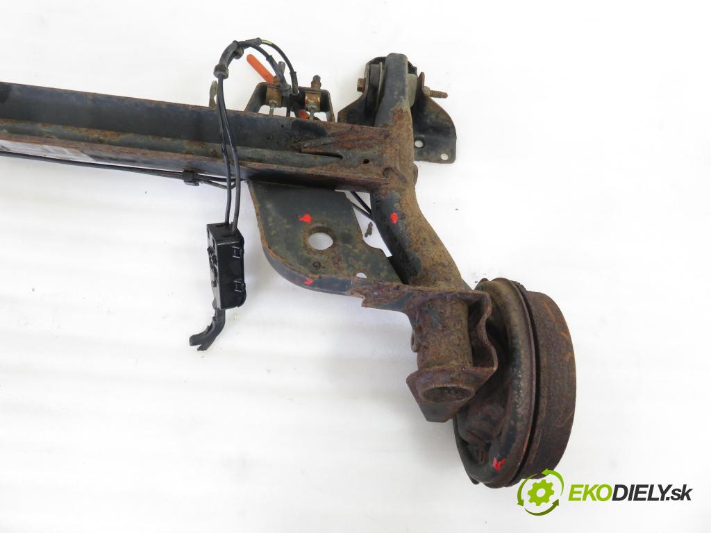 RENAULT TWINGO II (CN0_) HB 2008 47,00 1.5 dCi (CN0E) - K9K 740 1461,00 výztuha zadní část ABS