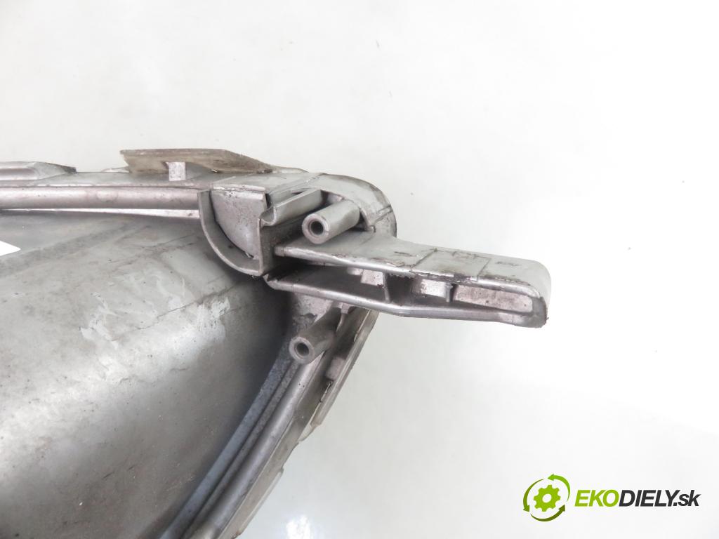 TOYOTA YARIS (_P1_) HB 2002 55,00 1.4 D-4D (NLP10_) - 1ND-TV 1364,00 Svetlo PP