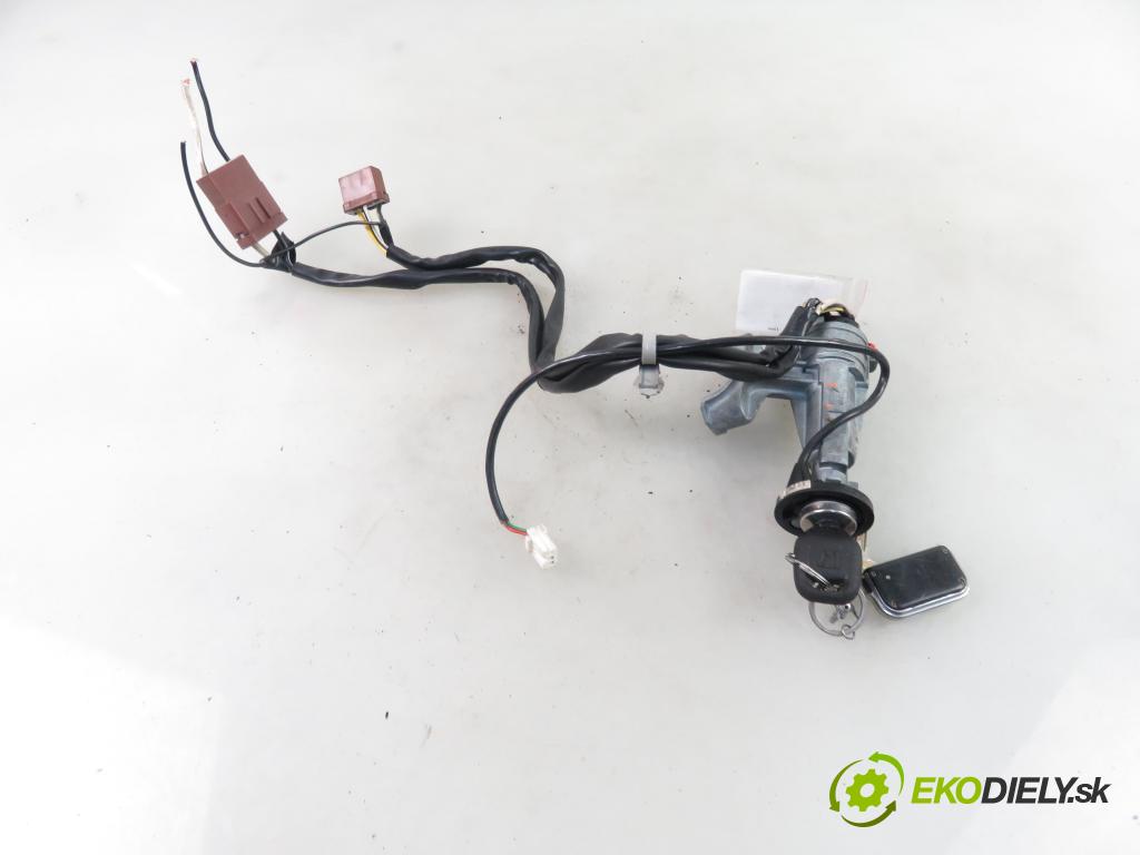 HONDA CIVIC VI Fastback (MA, MB) LIFTBACK 1999 66,00 1.4 i (MA8, MB2) - D14Z4 1396,00 spinačka C57901 (Spínacie skrinky a kľúče)