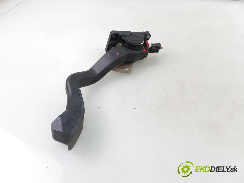 CITROEN C2 (JM_) HB 2004 0,00 1.6 - NFU (TU5JP4) 1587,00 Potenciometer plynu 0280752251 ; 9646702180 (Pedále)