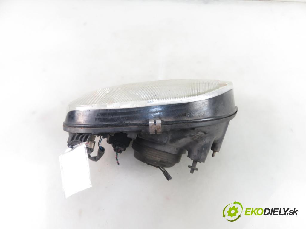 NISSAN MICRA II (K11) HB 1999 40,00 1.0 i 16V - CG10DE 998,00 Svetlo LP