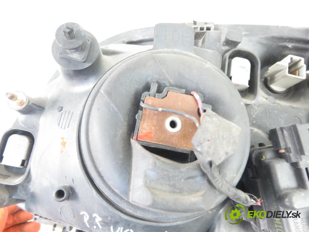 NISSAN MICRA II (K11) HB 1999 40,00 1.0 i 16V - CG10DE 998,00 Svetlo PP 89005079