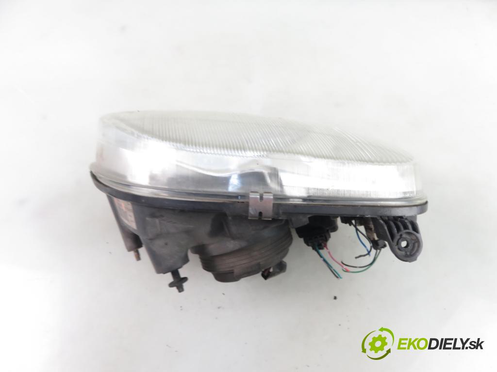 NISSAN MICRA II (K11) HB 1999 40,00 1.0 i 16V - CG10DE 998,00 Svetlo PP 89005079