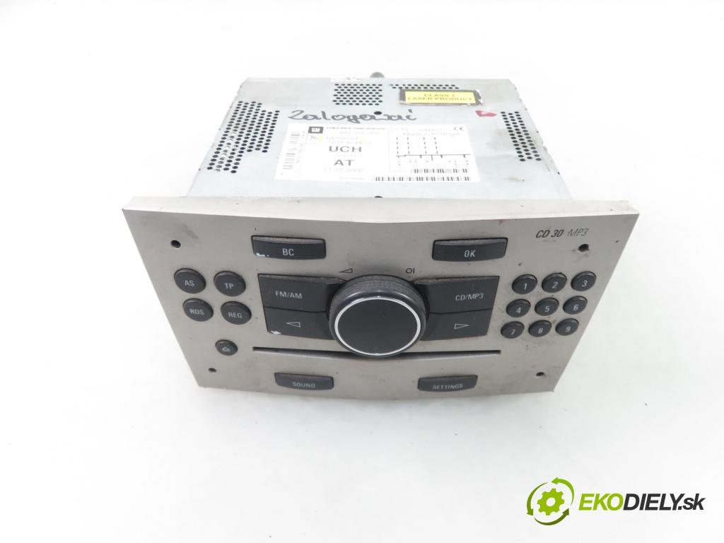 OPEL ZAFIRA B (A05) MINIVAN 2008 85,00 1.6 - Z 16 XER 1598,00 RADIO CD 13255553 ; 497316088