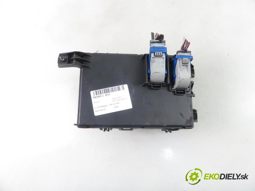 FIAT GRANDE PUNTO (199_) HB 2006 66,00 1.3 D Multijet 90 - 199 A3.000 1248,00 MODUL BSI 00517817590