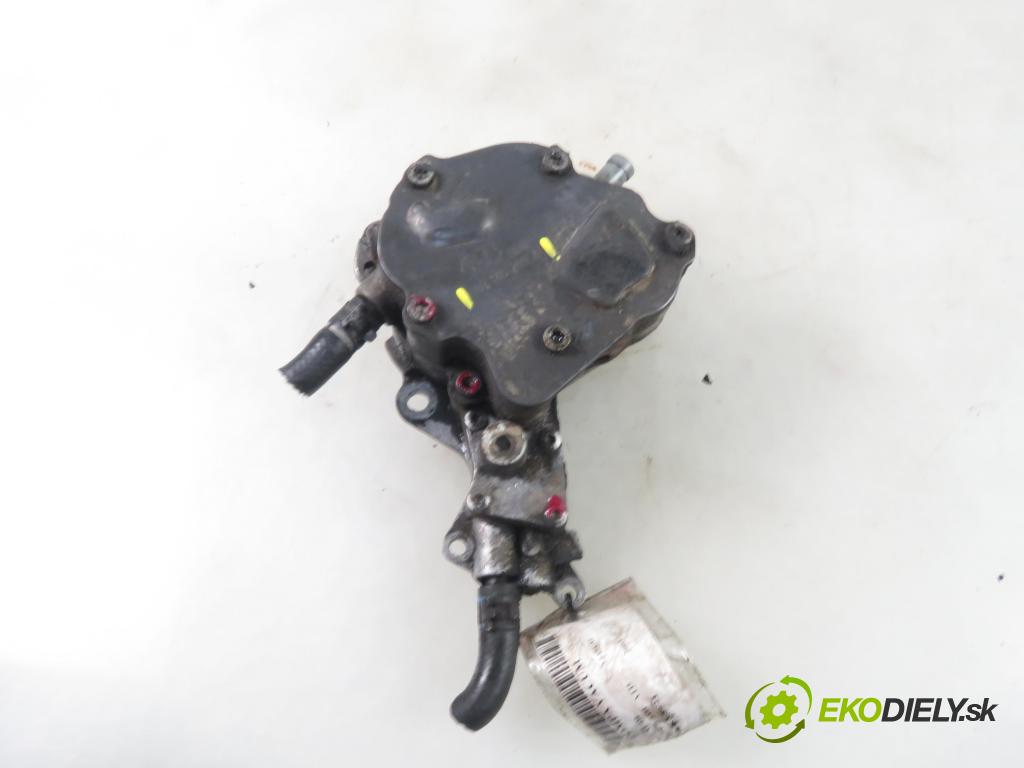 AUDI A3 (8L1) HB 2001 74,00 1.9 TDI - ATD 1896,00 pumpa vakuová 038145209A