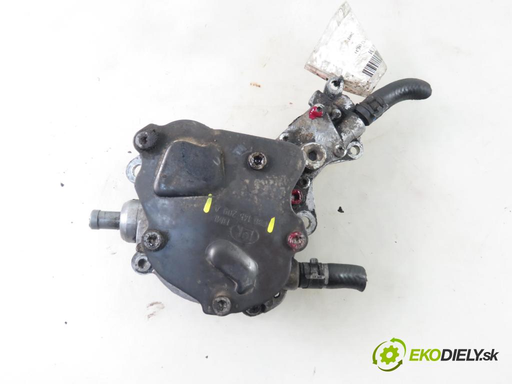 AUDI A3 (8L1) HB 2001 74,00 1.9 TDI - ATD 1896,00 pumpa vakuová 038145209A