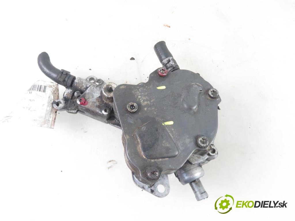 AUDI A3 (8L1) HB 2001 74,00 1.9 TDI - ATD 1896,00 pumpa vakuová 038145209A