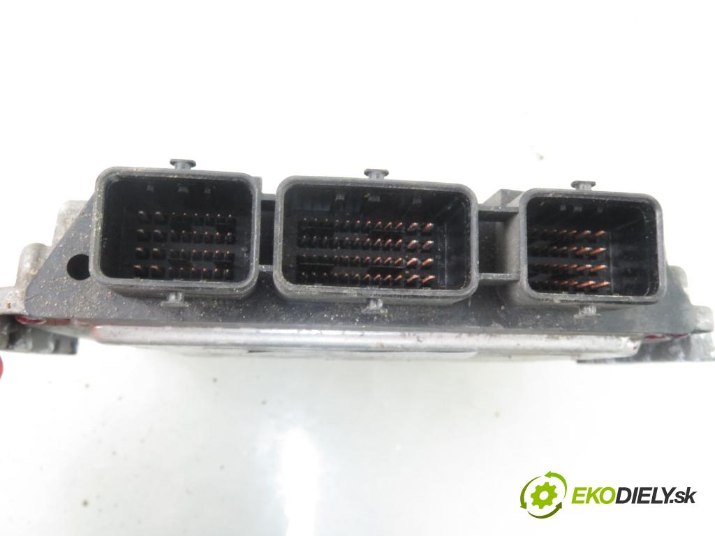 FORD FOCUS C-MAX (DM2) HB 2007 66,00 1.6 TDCi 90 - HHDB 1560,00 Riadiaca jednotka Motor 6M5112A650NB ; 0281011701
