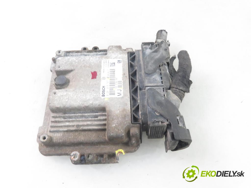 OPEL ZAFIRA B (A05) MINIVAN 2008 110,00 1.9 CDTI 150 - Z 19 DTH 1910,00 Riadiaca jednotka Motor 55570807MJ ; 0281015767