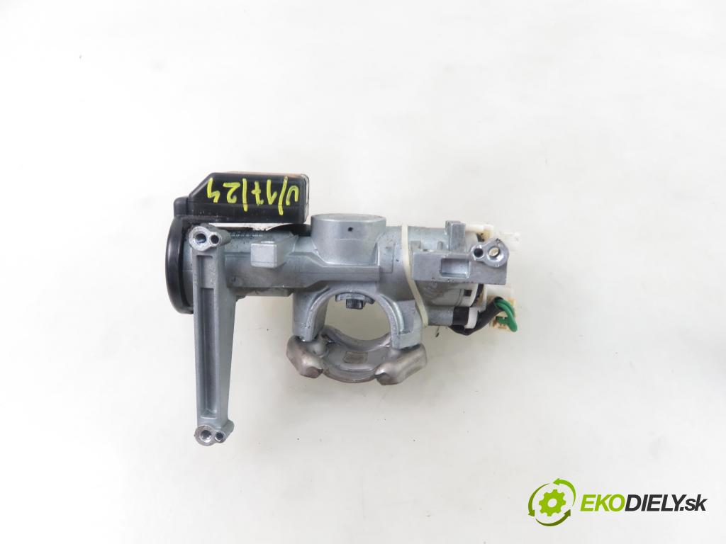 SUZUKI IGNIS (FH) HB 2002 61,00 1.3 4WD 83 (RG413) - M13A 1328,00 spinačka / zámky 3397080G01