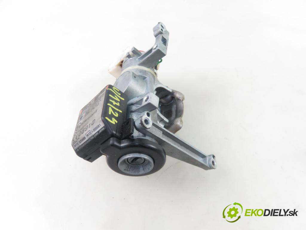 SUZUKI IGNIS (FH) HB 2002 61,00 1.3 4WD 83 (RG413) - M13A 1328,00 spinačka / zámky 3397080G01