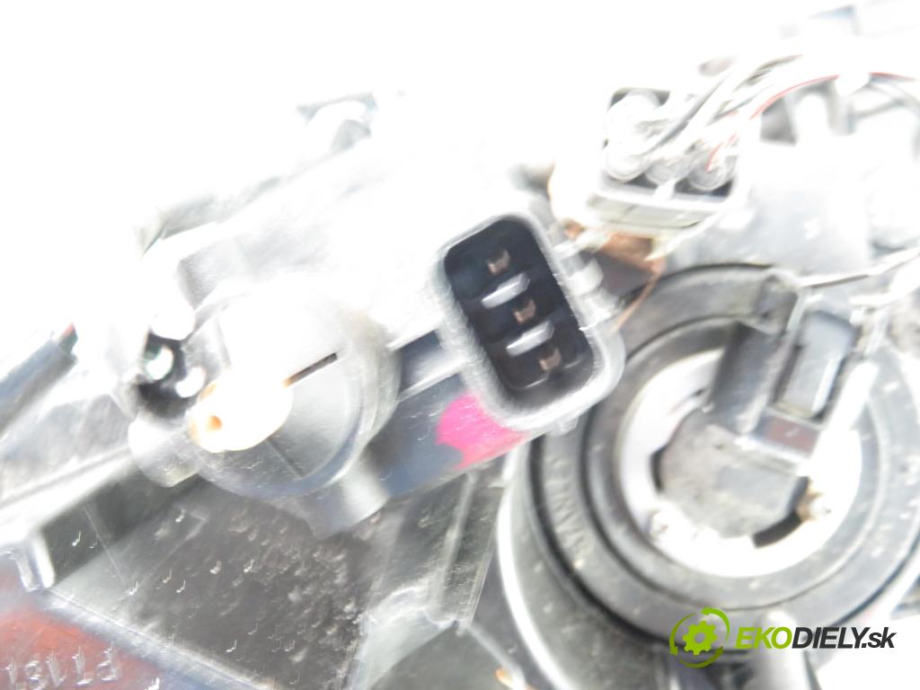 MAZDA 5 (CR19) MINIVAN 2008 107,00 2 - LFF7 1999,00 Svetlo PP