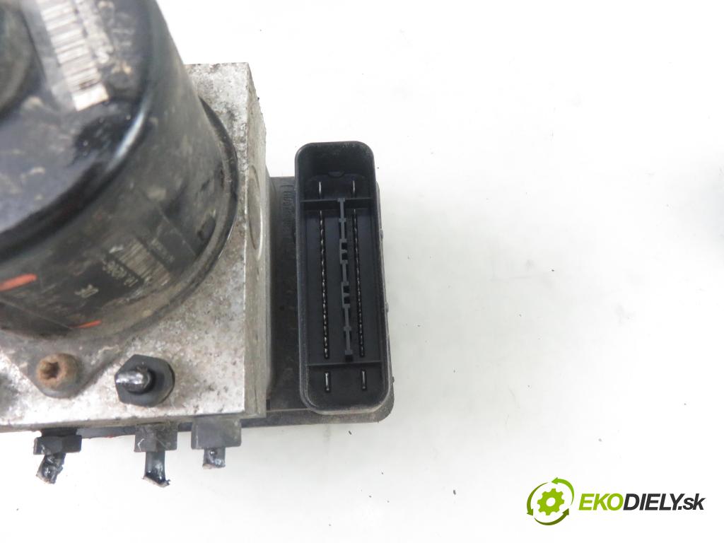 VW POLO (9N_) HB 2002 55,00 1.4 TDI PD 75 - AMF 1422,00 Pumpa ABS 6Q0907379L ; 10096003323 ; 6Q0614117H (Pumpy ABS)