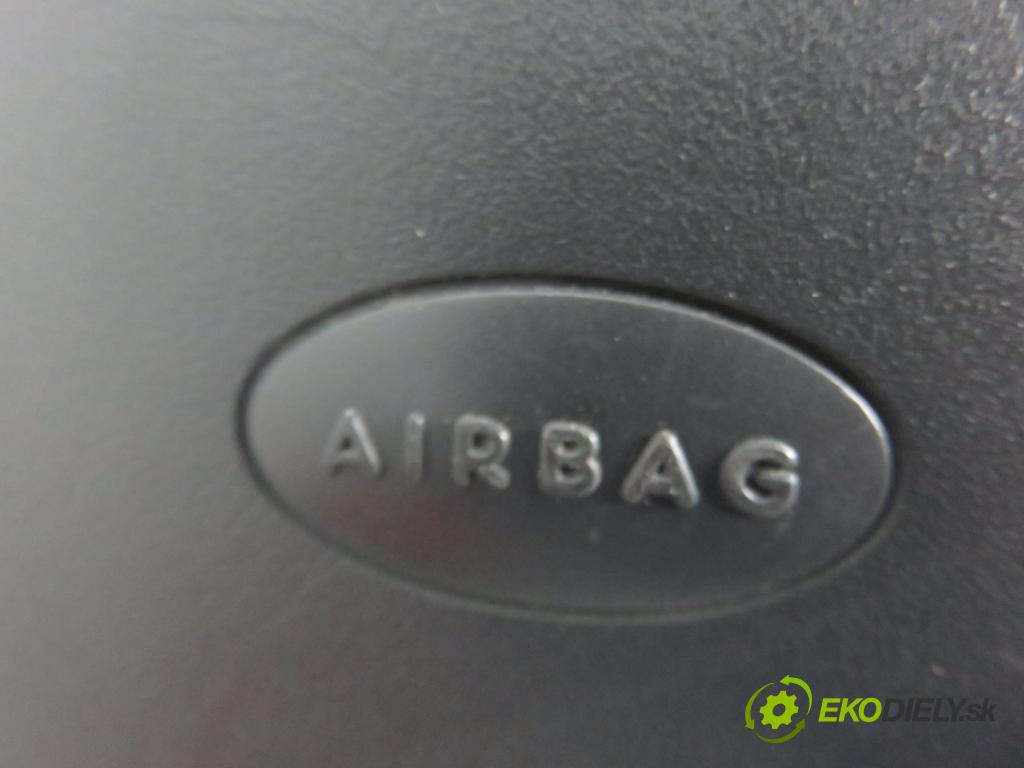 CITROEN C2 (JM_) HB 2004 0,00 1.6 - NFU (TU5JP4) 1587,00 Sedadlá, sedačky
