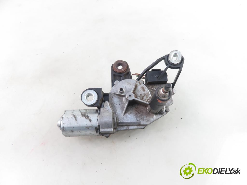 VW TOURAN (1T1, 1T2) MINIVAN 2004 74,00 1.9 TDI PD 100 - AVQ 1896,00 Motorček stierače zadné 0390201598