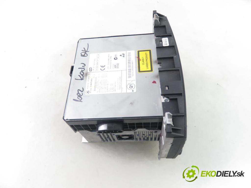 MERCEDES-BENZ KLASA A (W169) MINIVAN 2009 60,00 2.0 CDI 82 - OM 640.942 1991,00 RADIO CD 1698705894
