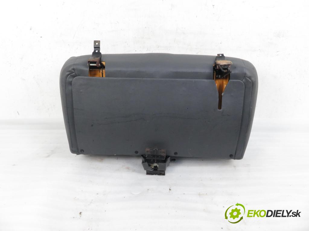 OPEL FRONTERA A Sport (5_SUD2) TERENOWY 1993 85,00 2.0 i (52SUD2, 55SUD2) - C 20 NE 1998,00 Sedadlo zadná