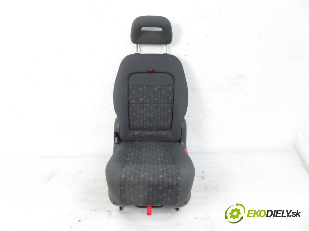 VW SHARAN (7M8, 7M9, 7M6) MINIVAN 2003 85,00 1.9 TDI PD 115 - AUY 1896,00 Sedadlo 2 rad pravy