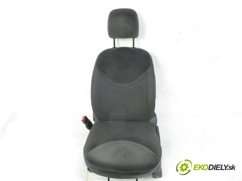 CITROEN C3 I (FC_) HB 2004 54,00 1.4 i - KFV (TU3JP) 1360,00 Sedadlo šoféri