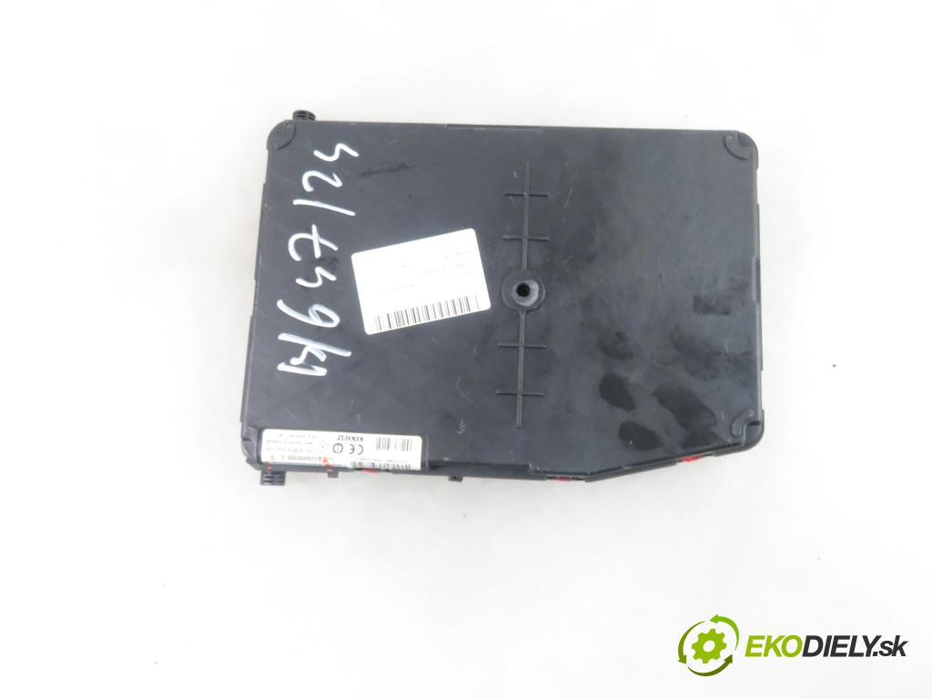 RENAULT SCENIC II (JM0/1_) MINIVAN 2003 88,00 1.9 DCI - F9Q 812 1870,00 MODUL BSI 8200306435 ; S118400320C