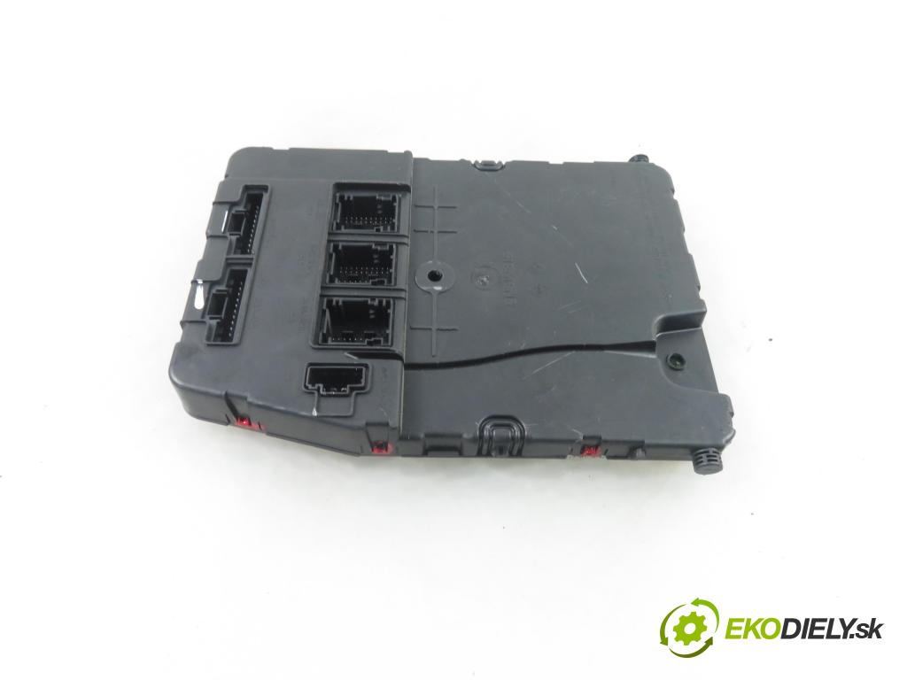 RENAULT SCENIC II (JM0/1_) MINIVAN 2003 88,00 1.9 DCI - F9Q 812 1870,00 MODUL BSI 8200306435 ; S118400320C