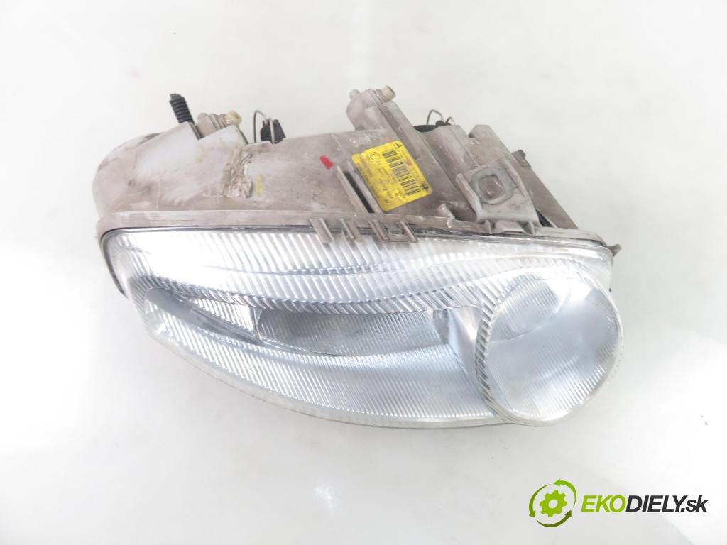 ALFA ROMEO 147 (937_) HB 2003 77,00 1.6 16V T.SPARK ECO 105 - AR 37203 1598,00 Svetlo PP 0301186202