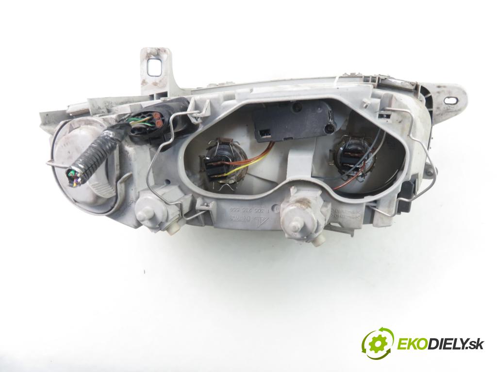 ALFA ROMEO 147 (937_) HB 2003 77,00 1.6 16V T.SPARK ECO 105 - AR 37203 1598,00 Svetlo PP 0301186202