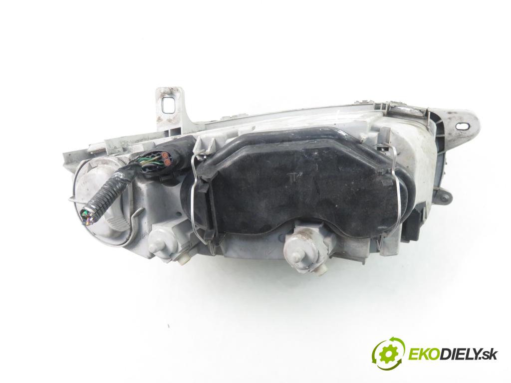 ALFA ROMEO 147 (937_) HB 2003 77,00 1.6 16V T.SPARK ECO 105 - AR 37203 1598,00 Svetlo PP 0301186202