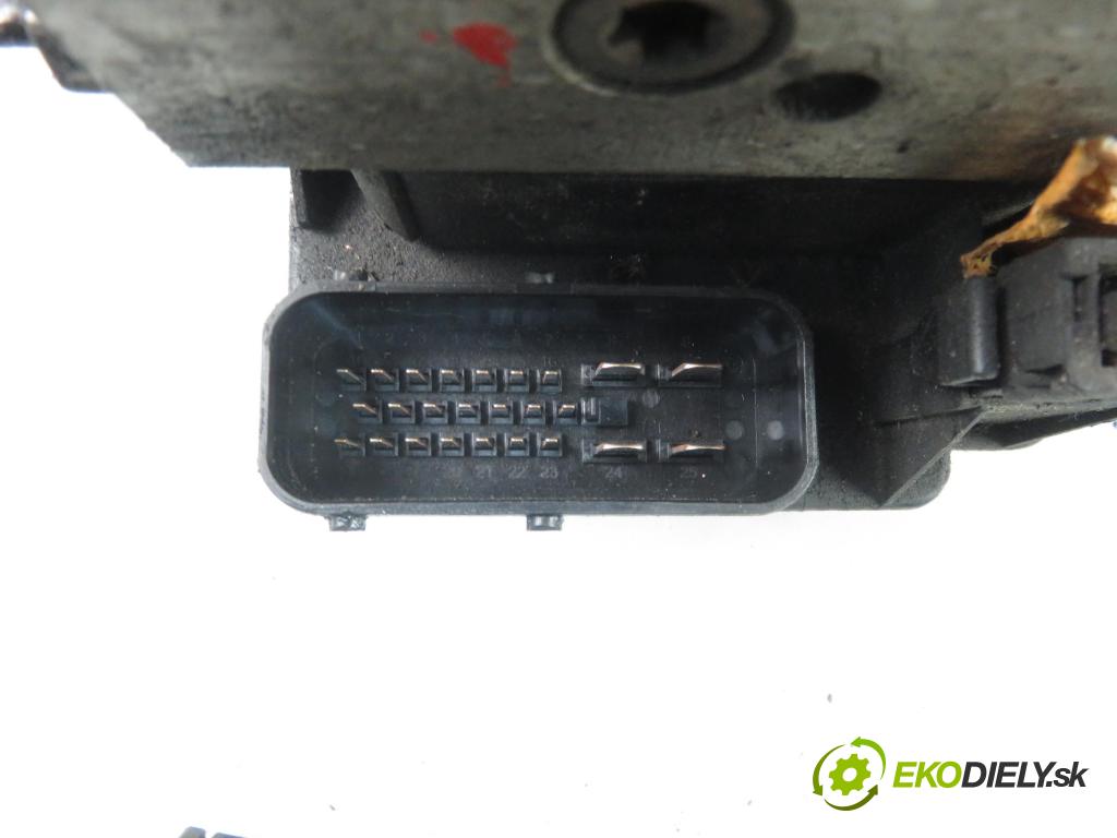 VW GOLF IV (1J1) HB 2001 85,00 1.9 TDI - AJM 1896,00 Pumpa ABS 1J0907379AF ; 1J0614417A (Pumpy ABS)