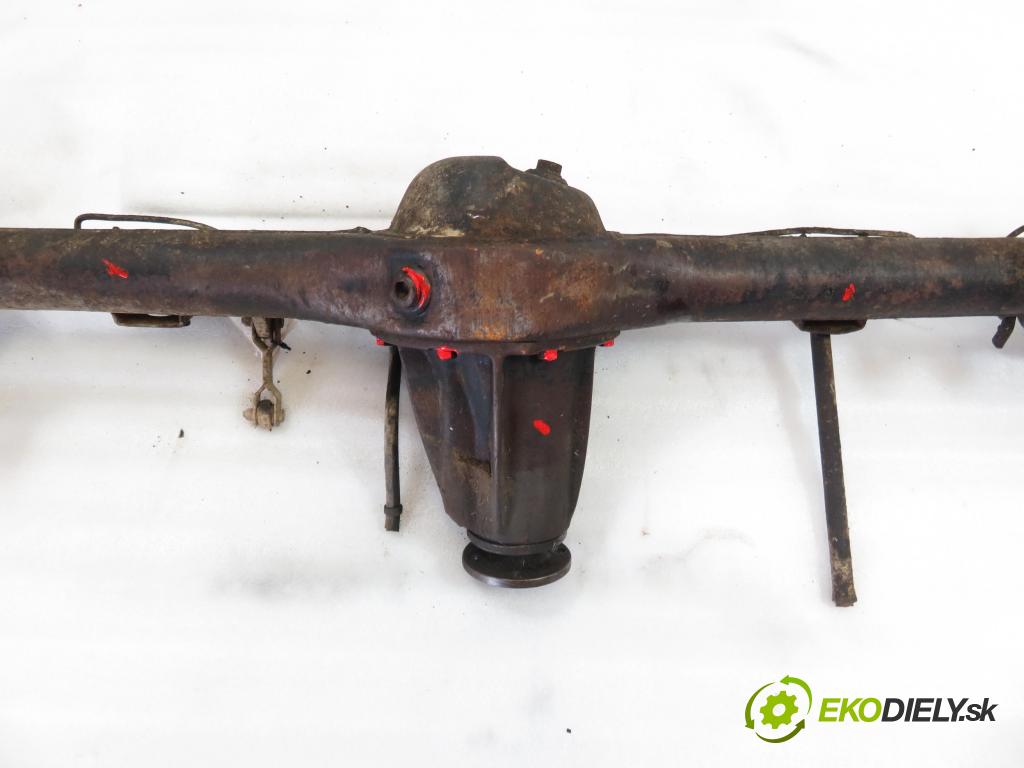 LADA NIVA (2121) TERENOWY 1998 59,00 1700 i 4x4 - BA3 21214 1690,00 Most zadní část / diferenciál