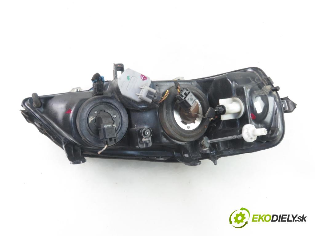 OPEL ASTRA G liftback (T98) HB 1999 66,00 1.4 16V - X 14 XE 1389,00 Svetlo LP