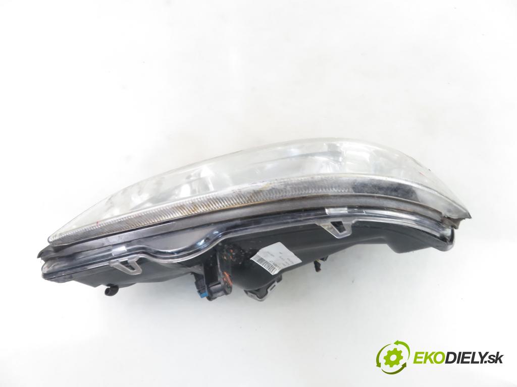 OPEL ASTRA G liftback (T98) HB 1999 66,00 1.4 16V - X 14 XE 1389,00 Svetlo LP
