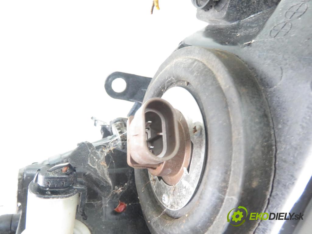 OPEL ASTRA G liftback (T98) HB 1999 66,00 1.4 16V - X 14 XE 1389,00 Svetlo LP