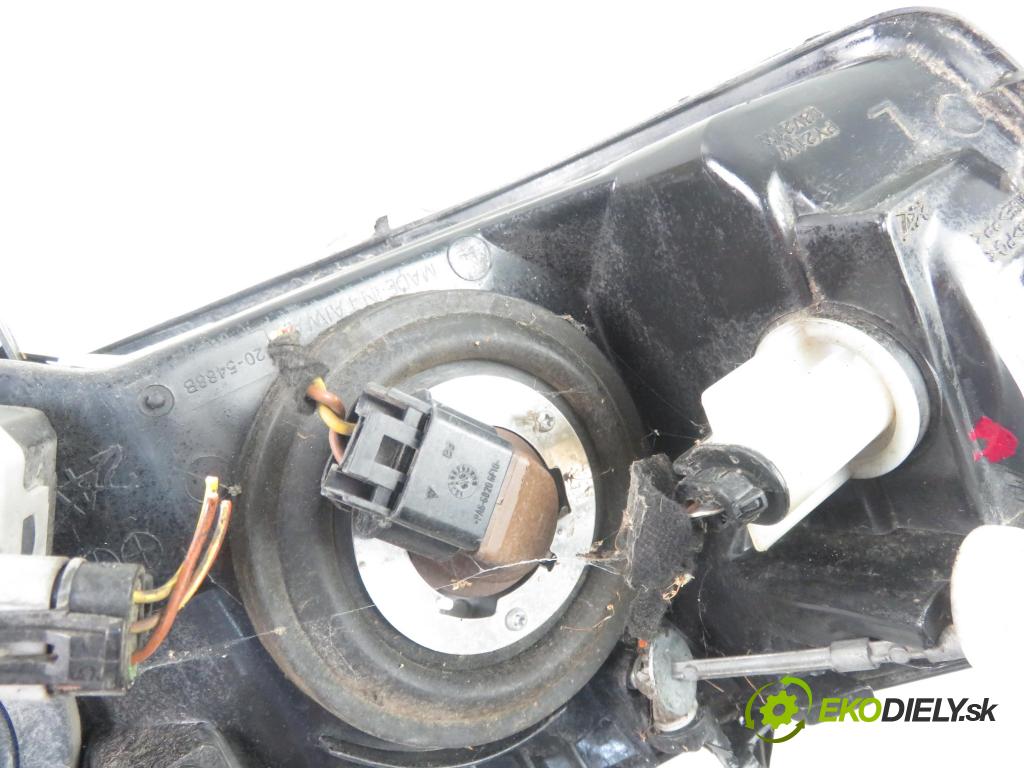 OPEL ASTRA G liftback (T98) HB 1999 66,00 1.4 16V - X 14 XE 1389,00 Svetlo LP