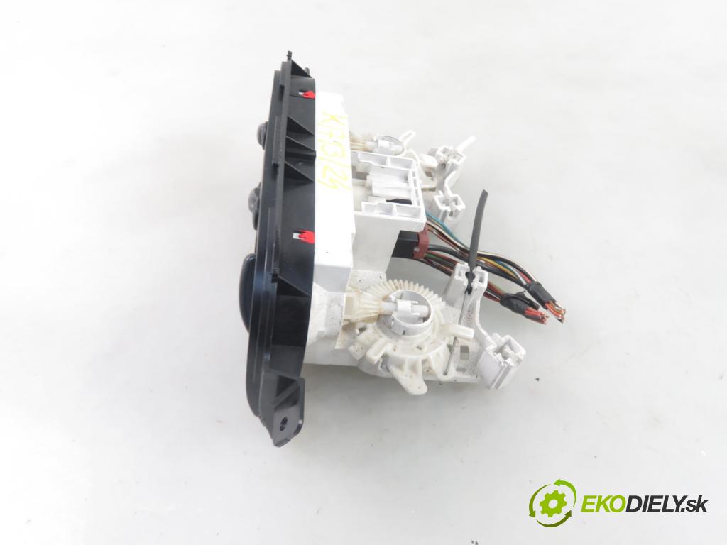 SUZUKI SX4 (EY, GY) CROSSOVER 2009 79,00 1.6 VVT 4x4 (RW 416) 107 - M16A 1586,00 Panel kúrenia KLIMATIZACE: