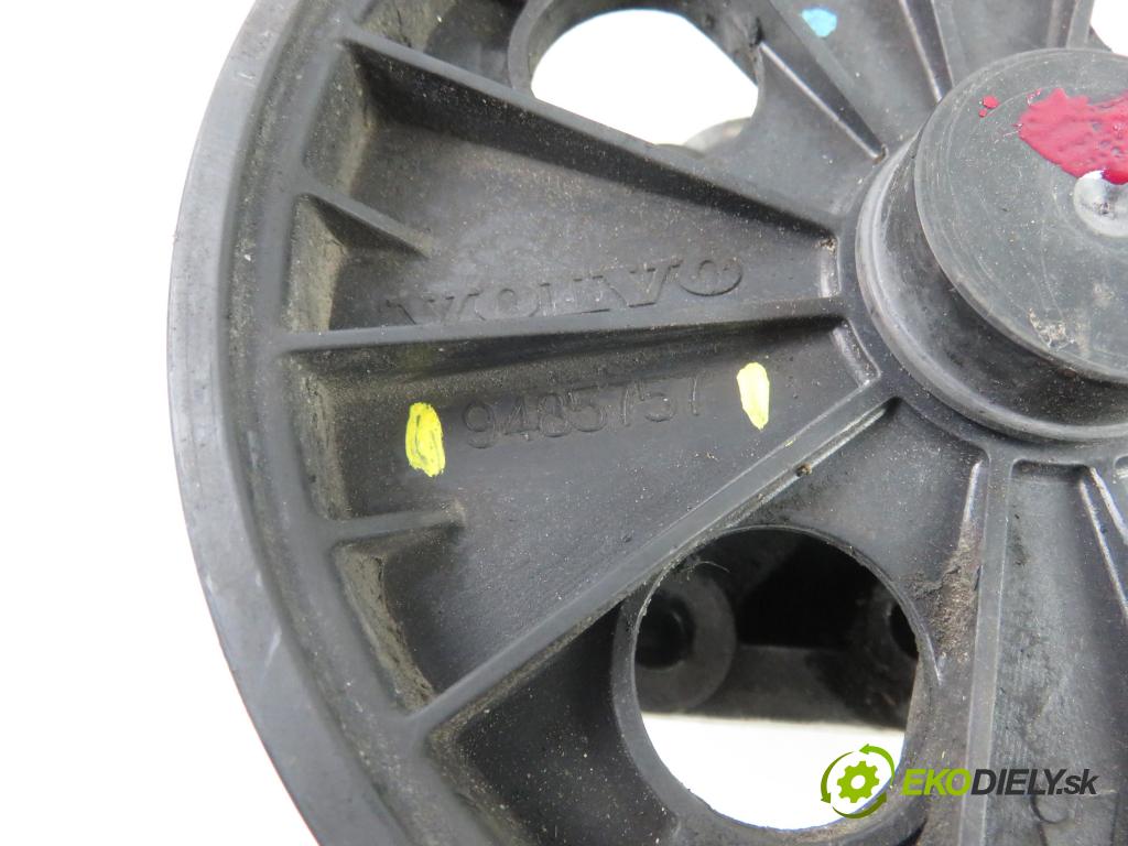 VOLVO S60 I (384) SEDAN 2002 120,00 2.4 D5 - D 5244 T 2401,00 pumpa servočerpadlo 9485757 ; 7611332112 (Servočerpadlá, pumpy řízení)