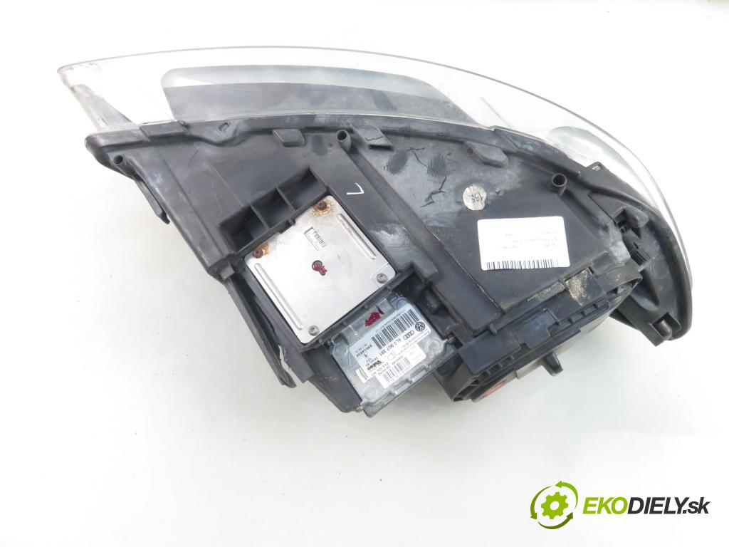 AUDI Q7 (4L) SUV 2006 257,00 4.2 FSI 350 quattro - BAR 4163,00 Svetlo LP 4L0941003B