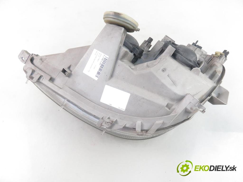 MERCEDES-BENZ KLASA A (W168) HB 2003 70,00 A 170 CDI 95 - OM 668.942 1689,00 Svetlo PP 0301192202 ; A1688201861