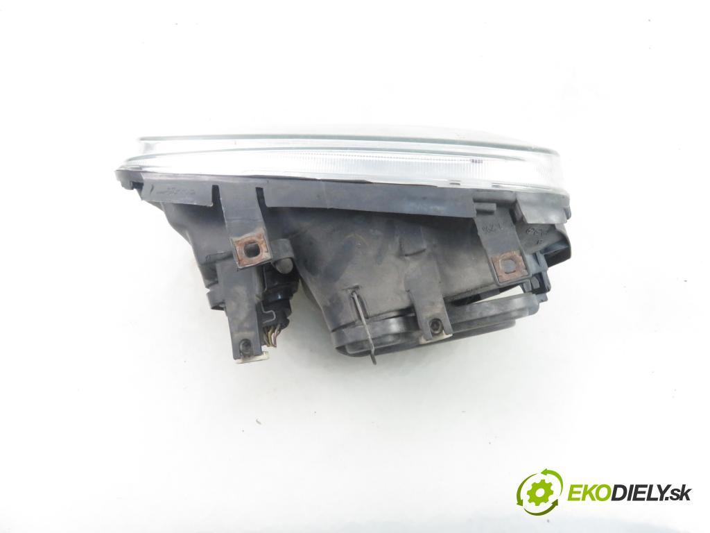 VW GOLF IV (1J1) HB 2001 85,00 1.9 TDI - AJM 1896,00 Svetlo PP