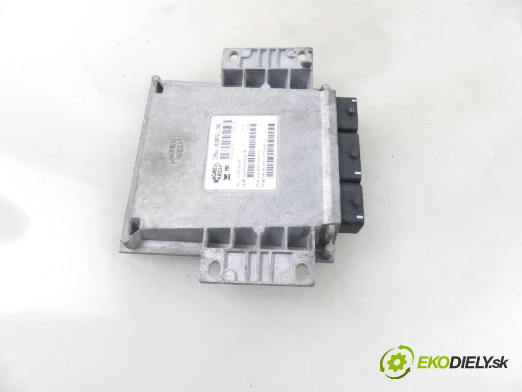 PEUGEOT 307 (3A/C) HB 2001 0,00 2.0 16V - RFN (EW10J4) 1997,00 Riadiaca jednotka Motor IAW48P236 ; 9642606280