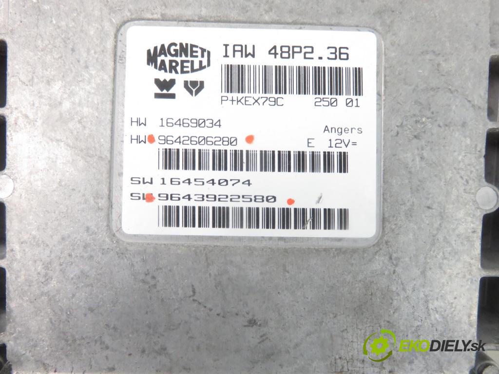 PEUGEOT 307 (3A/C) HB 2001 0,00 2.0 16V - RFN (EW10J4) 1997,00 Riadiaca jednotka Motor IAW48P236 ; 9642606280