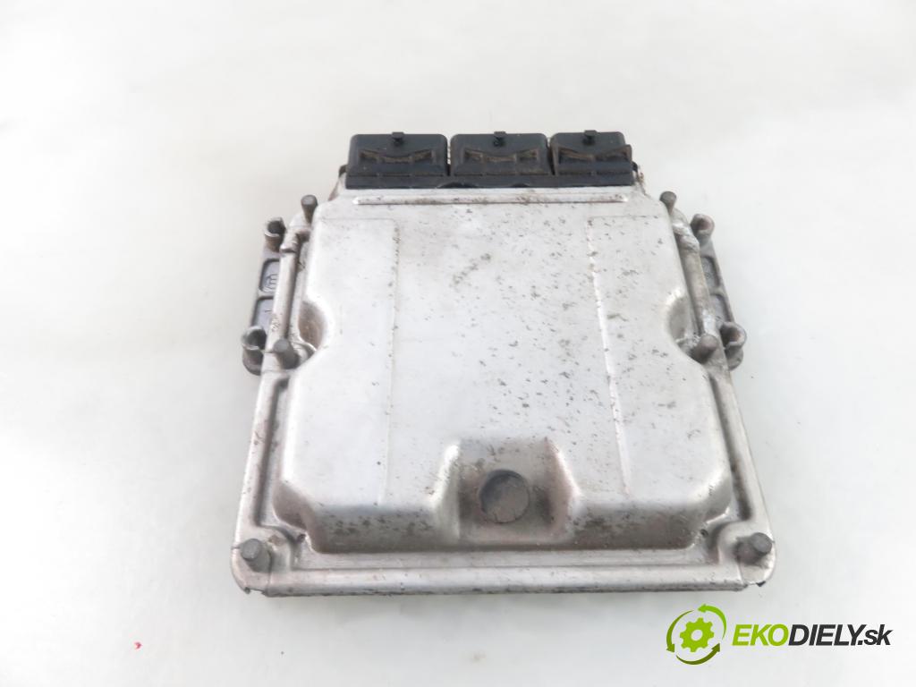 OPEL MOVANO Furgon (X70) FURGON 2002 66,00 2.2 DTI - G9T 722 2188,00 Riadiaca jednotka Motor 0281010787 ; 8200091428 ; 8200132175