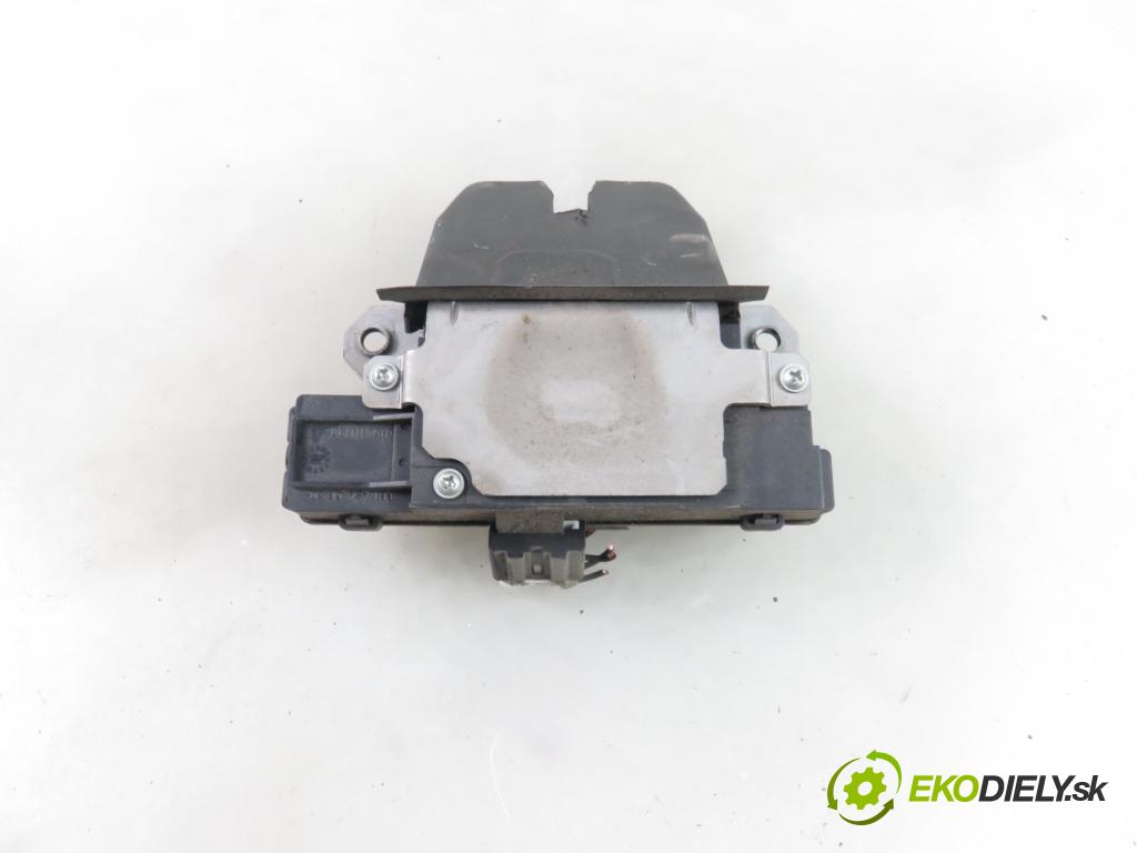 FORD MONDEO IV (BA7) LIFTBACK 2007 107,00 2 - TBBA 1999,00 zámok dveří kufr EL. 3M51R442A66AR