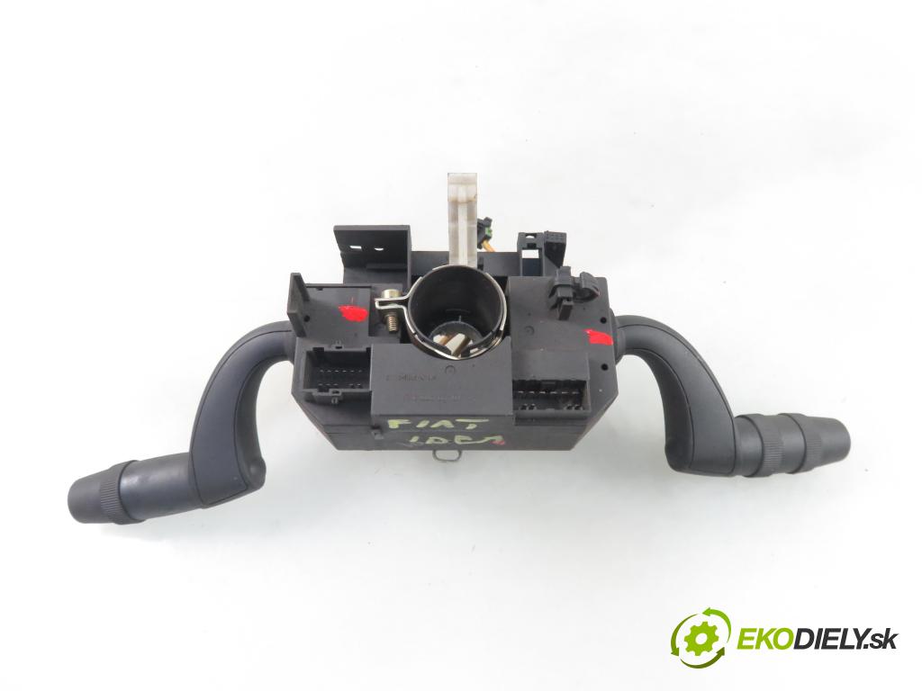 FIAT IDEA (350_) - 2005 66,00 1.4 - 192 B2.000 1368,00 páčka/prepínač