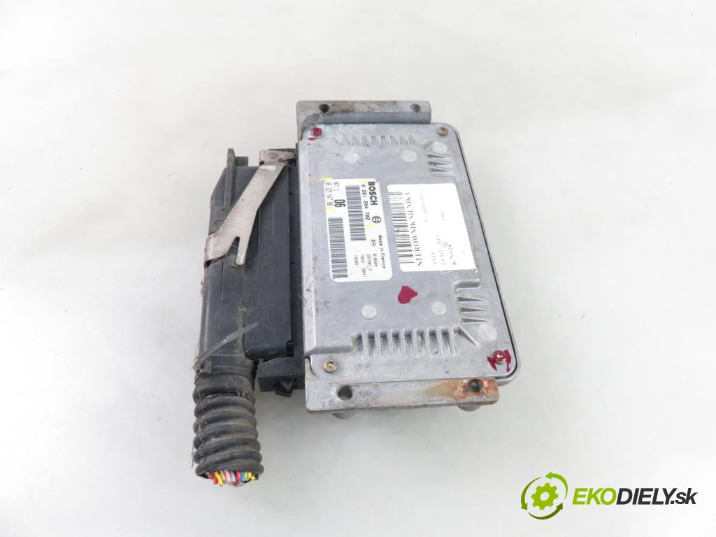 FIAT ULYSSE (220_) MINIVAN 1999 97,00 2.0 16V 132 - RFV 1998,00 řídící jednotka motora 9632564780 ; 0261204702