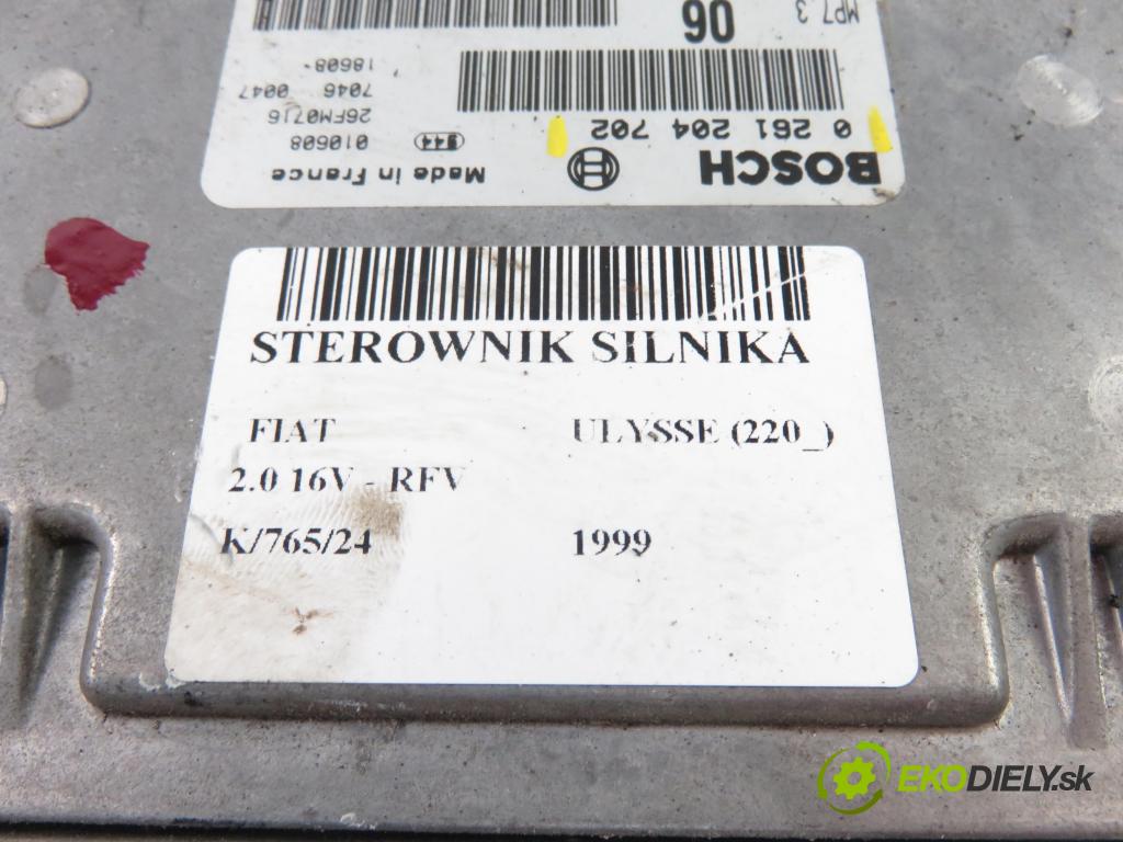 FIAT ULYSSE (220_) MINIVAN 1999 97,00 2.0 16V 132 - RFV 1998,00 řídící jednotka motora 9632564780 ; 0261204702